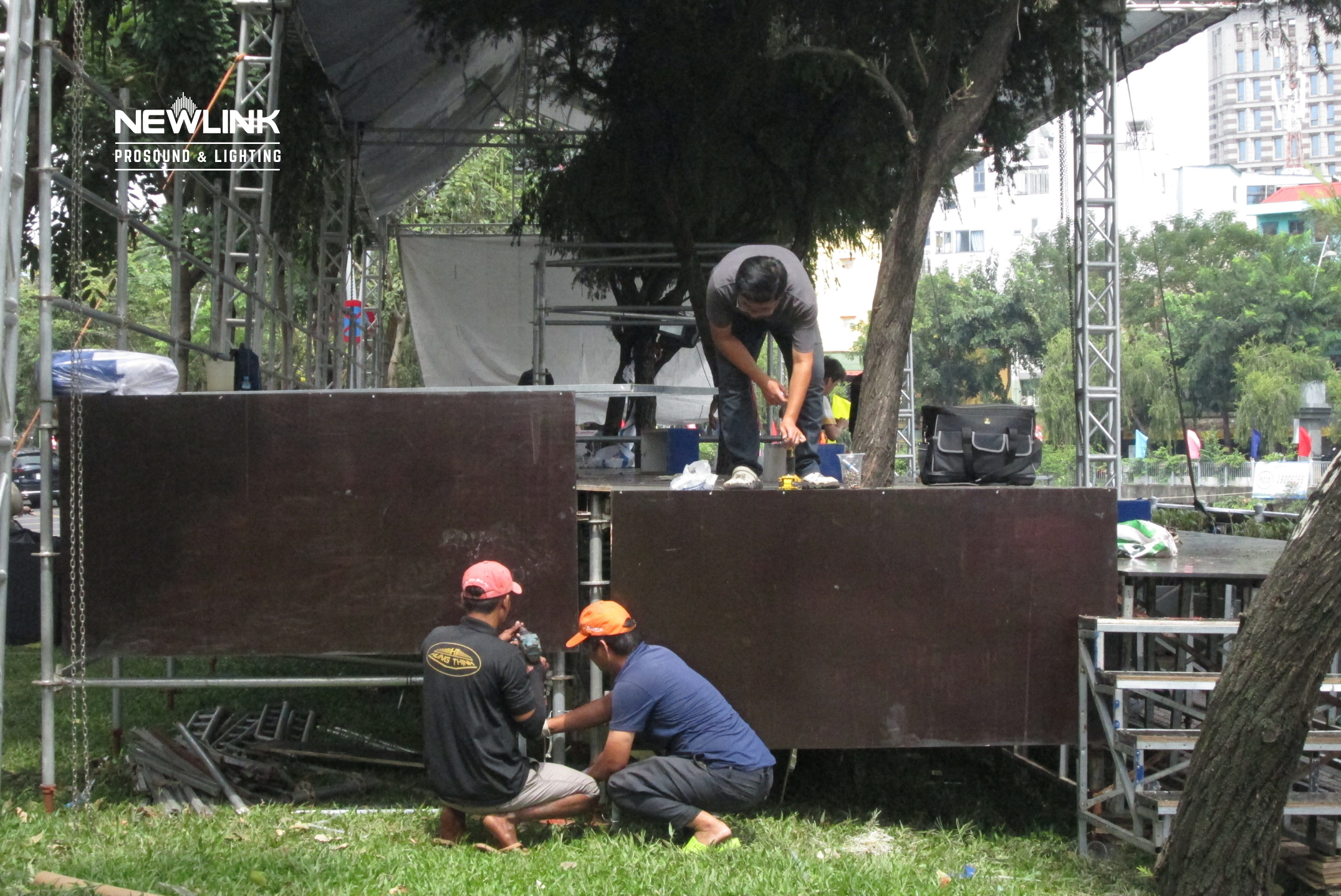 LỄ HỘI ĐUA GHE NGO 2025 – NEWLINK ĐỒNG HÀNH CÙNG ĐẠO DIỄN NGUYỄN QUANG DŨNG