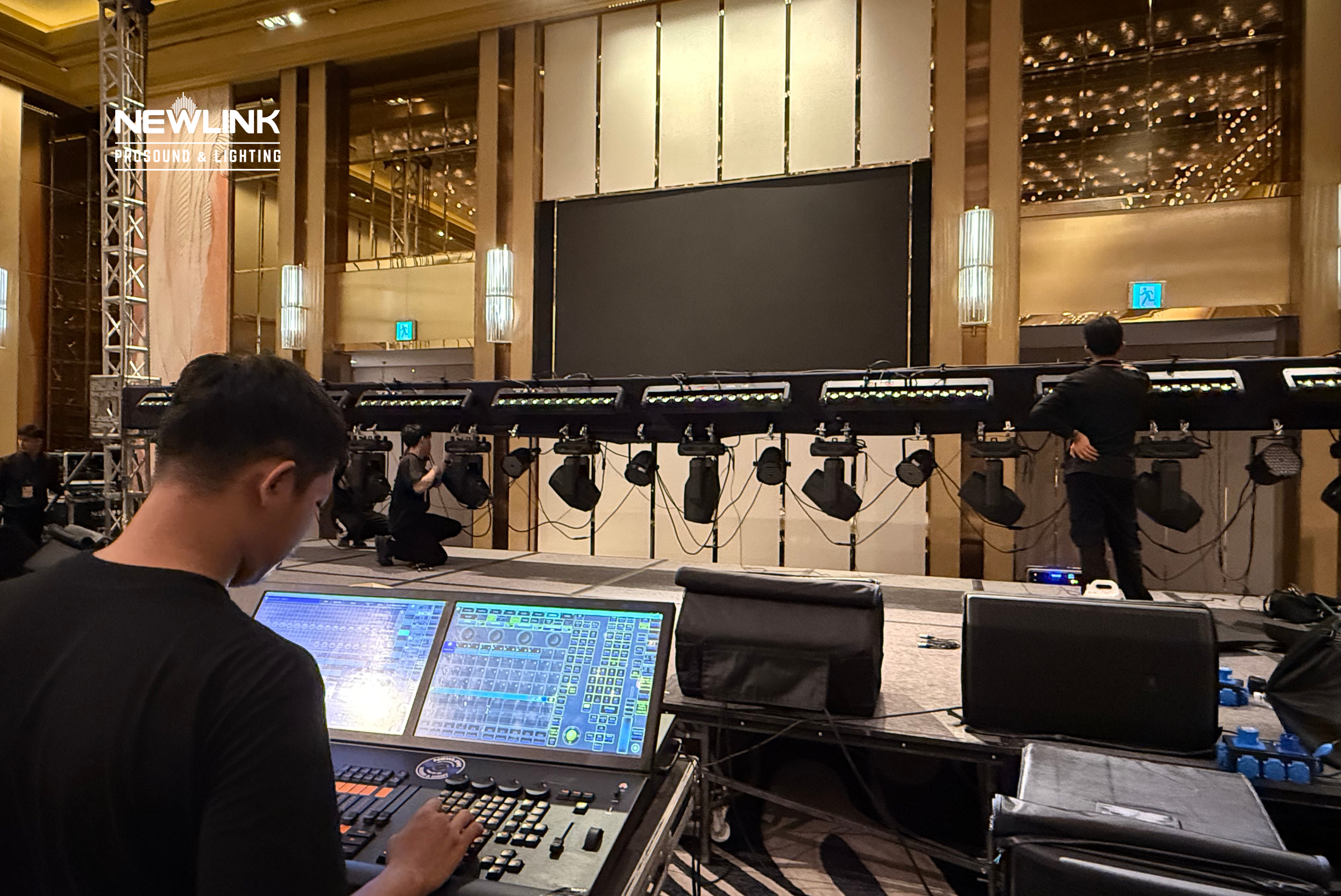 YEAR END PARTY – KHÔNG GIAN KHÉP LẠI MỘT NĂM TRỌN VẸN CẢM XÚC CÙNG NEWLINK