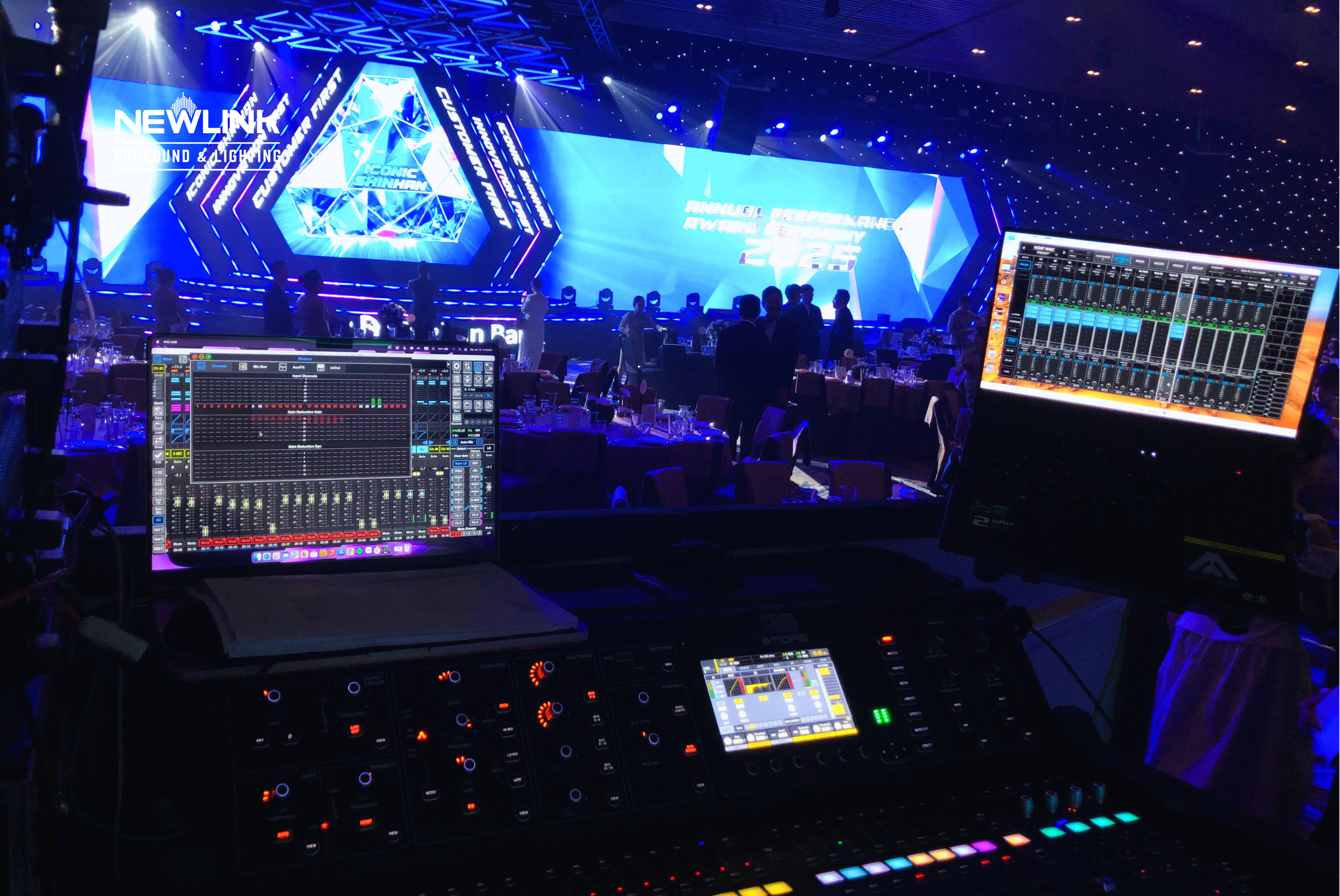 TỔ CHỨC YEAR END PARTY QUY MÔ LỚN 1000 NGƯỜI - NEWLINK X NĂM SAO MEDIA