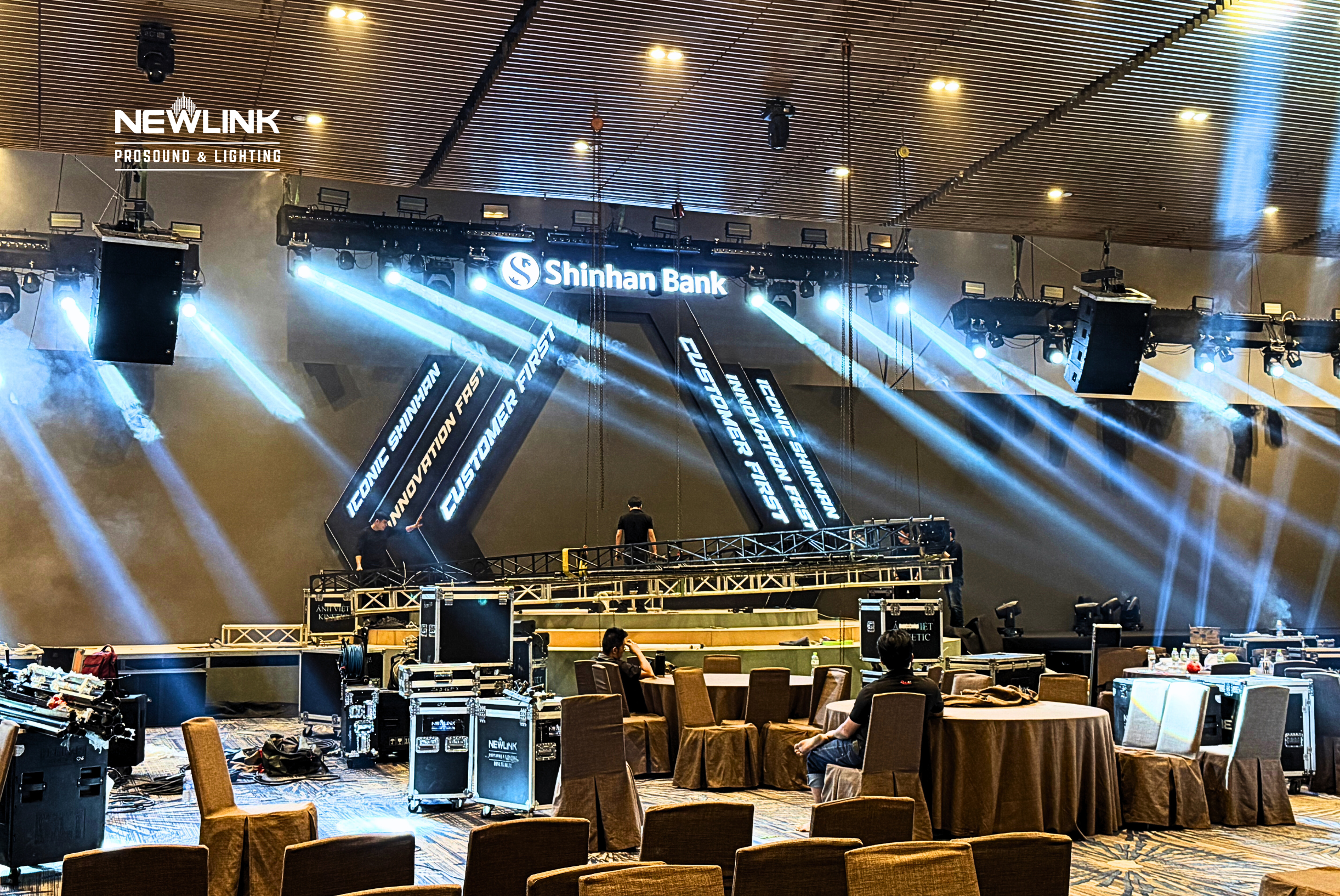 TỔ CHỨC YEAR END PARTY QUY MÔ LỚN 1000 NGƯỜI - NEWLINK X NĂM SAO MEDIA