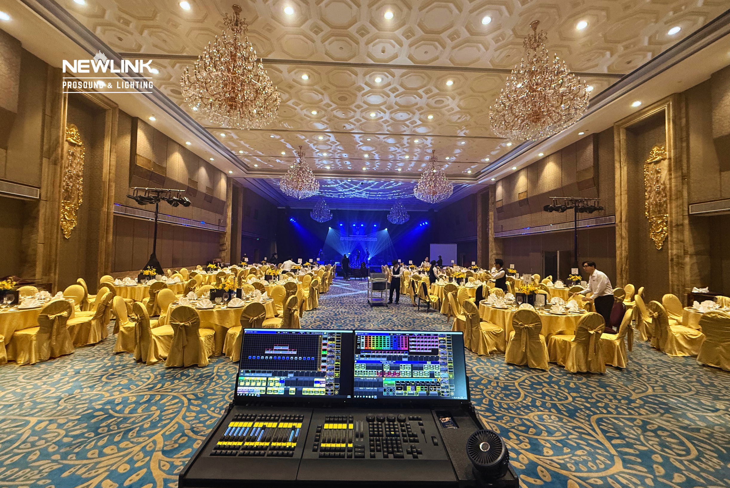 GIẢI PHÁP ÂM THANH ÁNH SÁNG CHUYÊN NGHIỆP TẠI TIMESQUARE