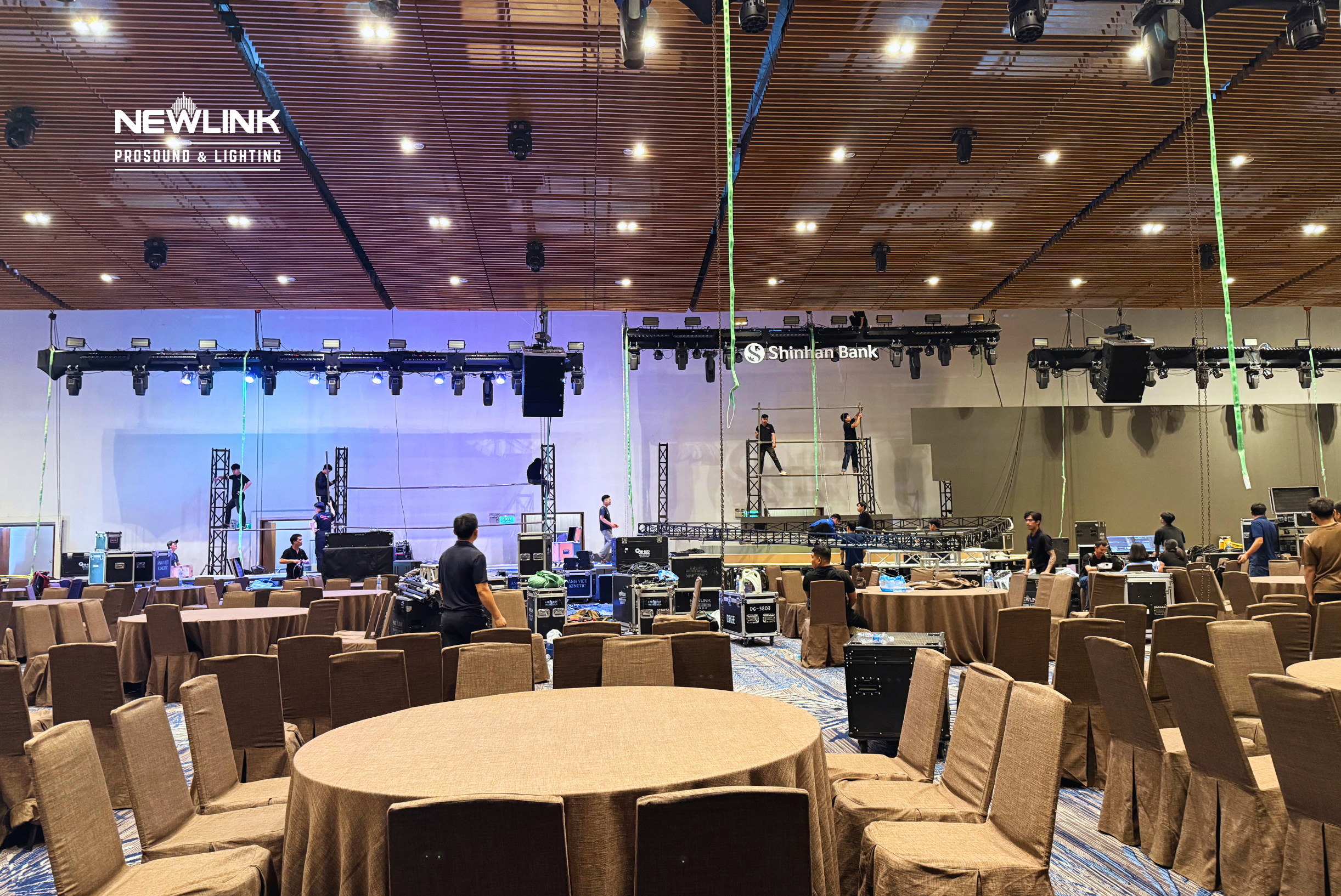 TỔ CHỨC YEAR END PARTY QUY MÔ LỚN 1000 NGƯỜI - NEWLINK X NĂM SAO MEDIA