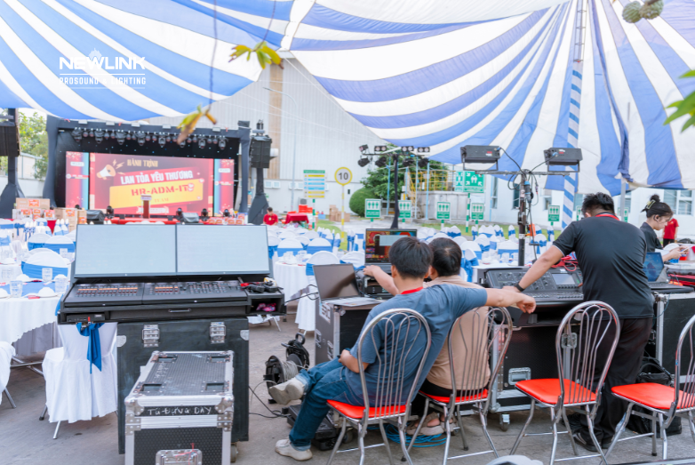 YEAR END PARTY 2025 – WAHL | THE WAHL WAY