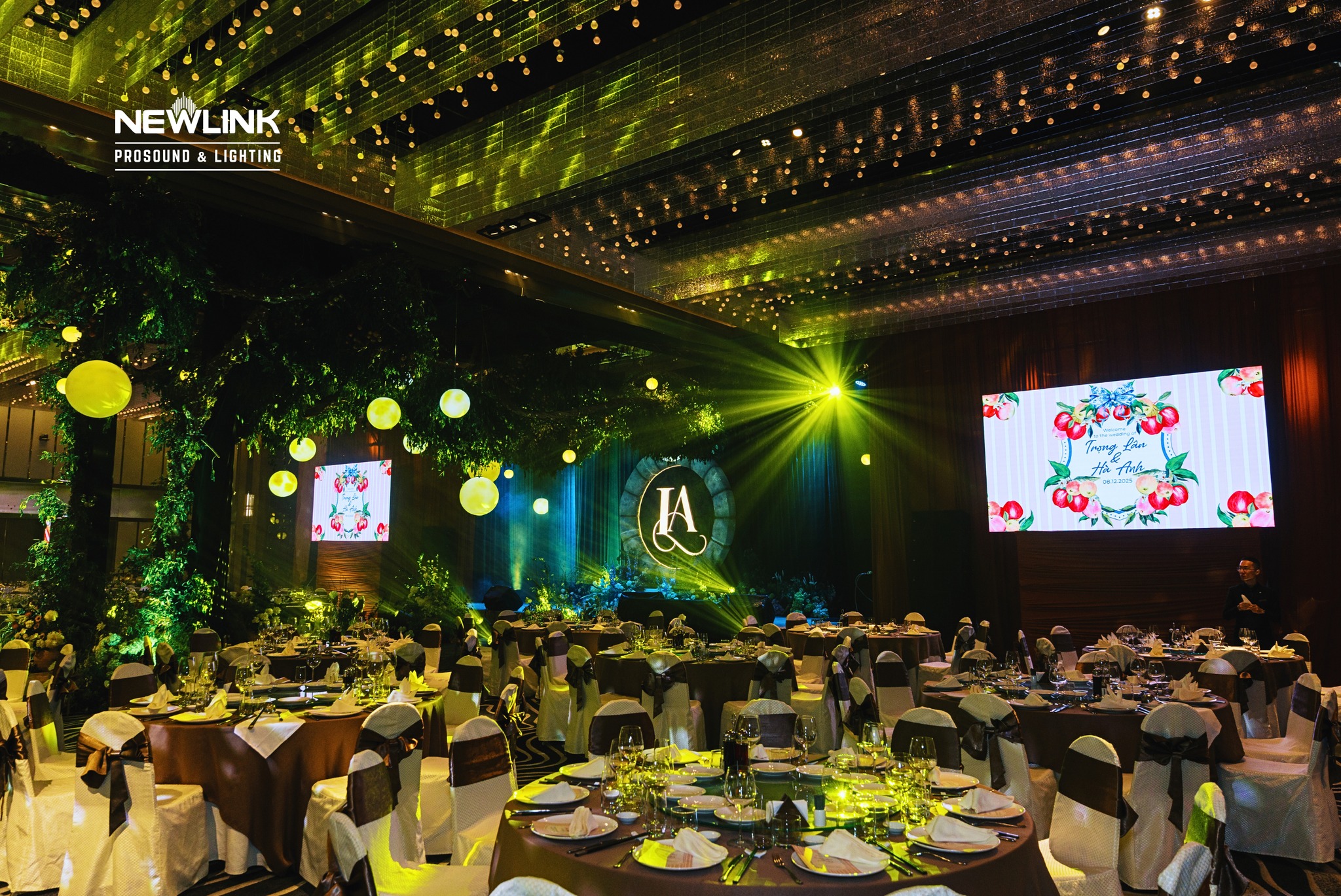 ÂM THANH ÁNH SÁNG TIỆC CƯỚI CẦN GÌ? HƯỚNG DẪN ĐẦY ĐỦ TỪ A ĐẾN Z