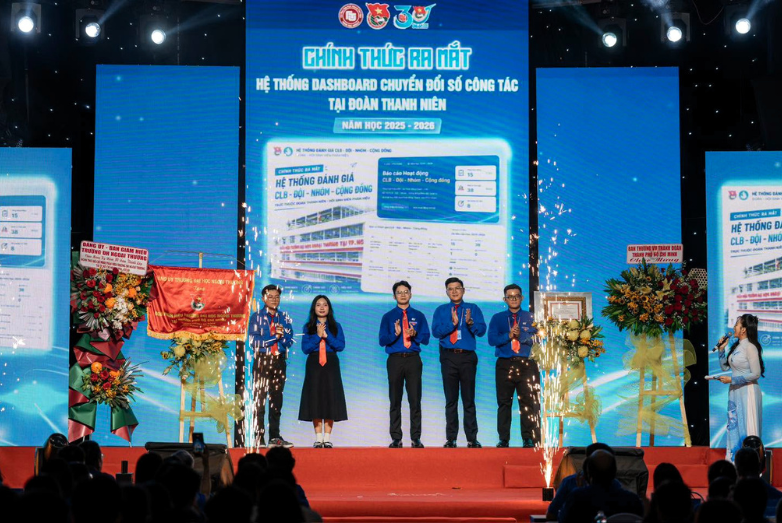 Trọn Gói Sân Khấu Trường Học Cho Lễ Kỷ Niệm 30 Năm FTU TP.HCM